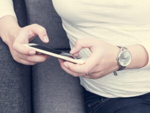 婚活アプリで使える初回メッセージの例文は？